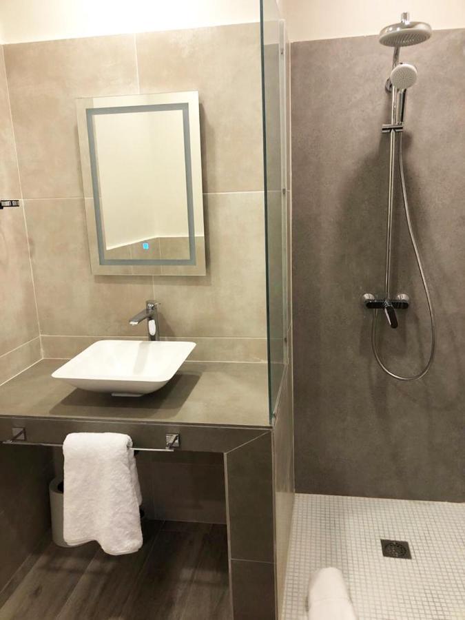 Hotel L'Adresse Дакар Екстер'єр фото